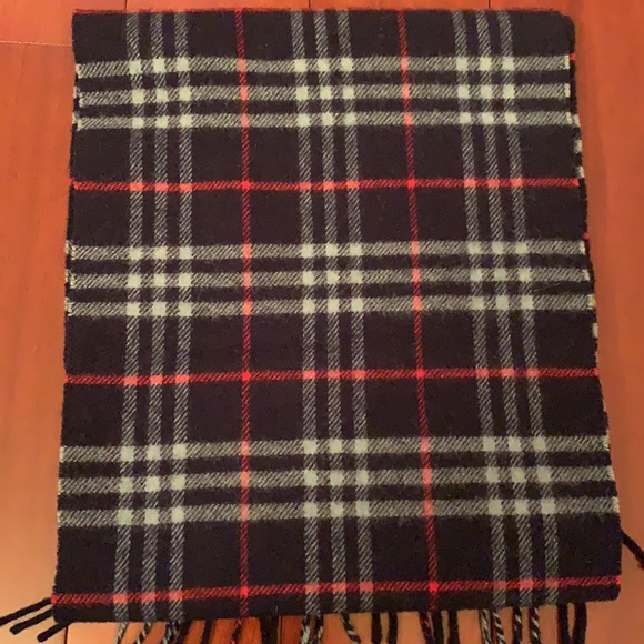 COPY - Blue Burberry scarf - Picture 3 of 3